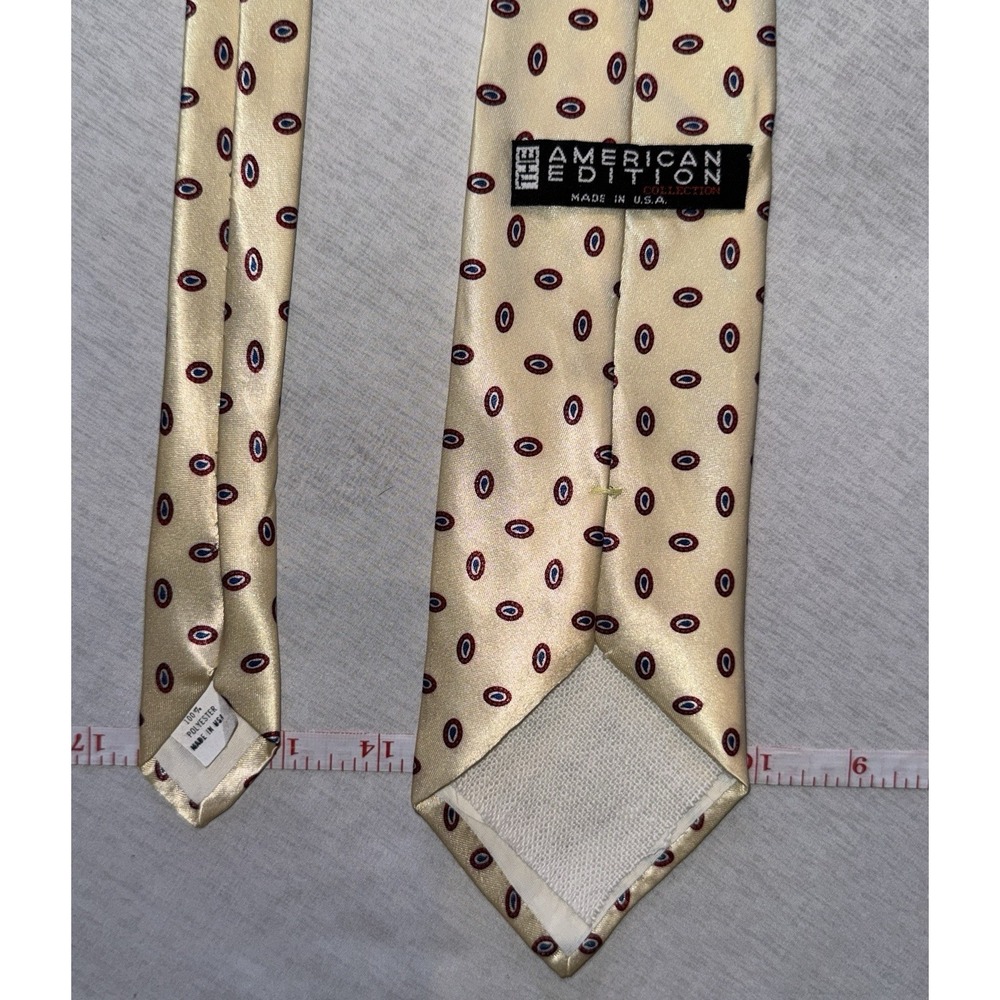 American Edition Silk Tie Gold Medallion Pattern USA Made Classic 58" - Picture 1 of 1
